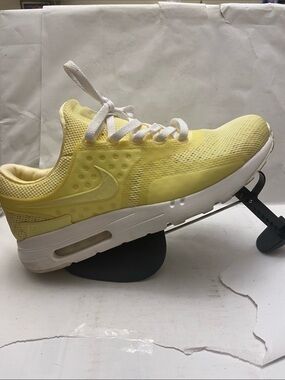 Nike Air Max Zero BR/ Size 10/ No Box